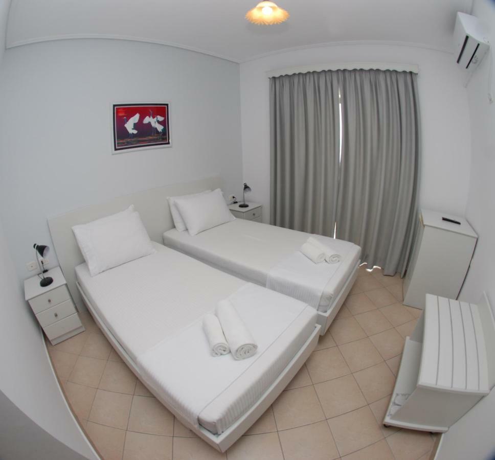 Hotel Ms Sarandë Exterior foto